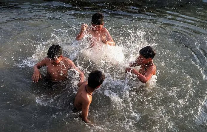 Kashmir Braces for Season’s Hottest Day Today; Rain, Temperature Dip Expected from July 6: MeT rain 13.jpeg